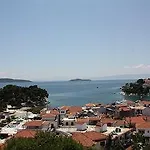 Aparthotel Iris 4*