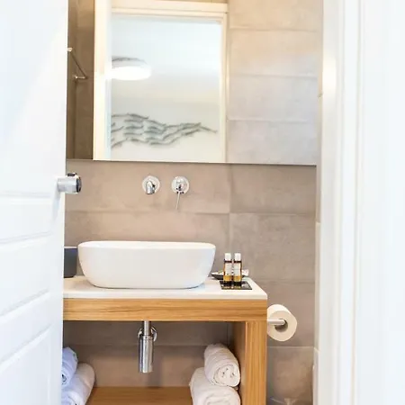Iris Hotel apartamentowy 3*