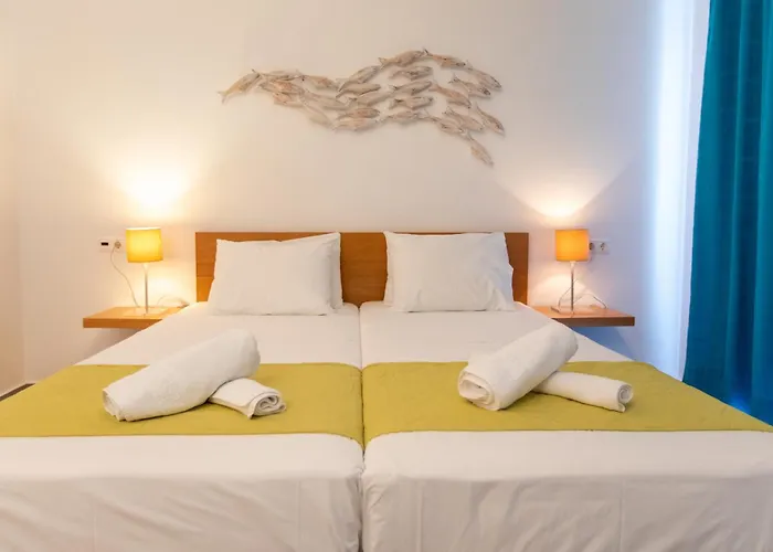 Iris Ξενοδοχείο με διαμερίσματα 4*