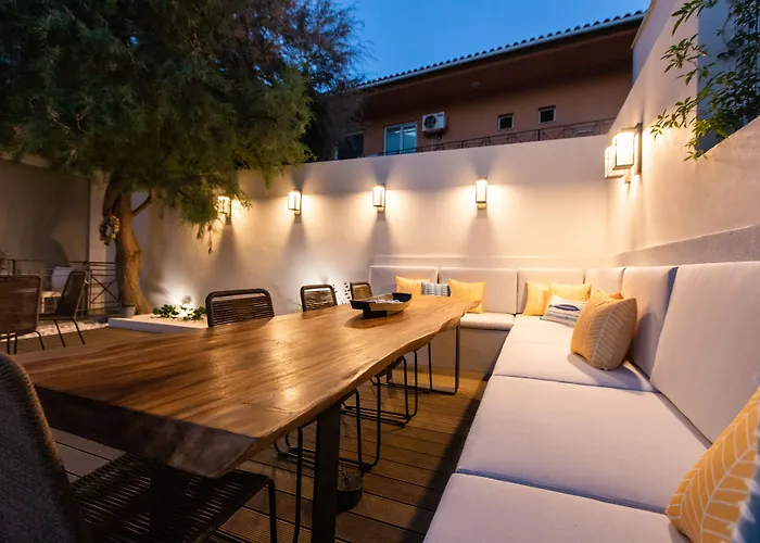 Ξενοδοχείο με διαμερίσματα Iris 4*