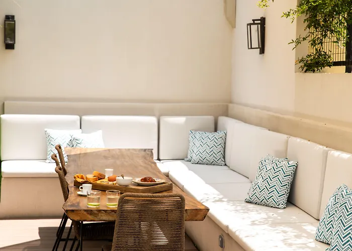 Iris Σκιάθος Πόλη