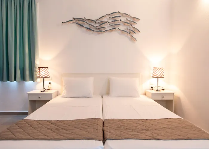 Iris Ξενοδοχείο με διαμερίσματα Σκιάθος Πόλη