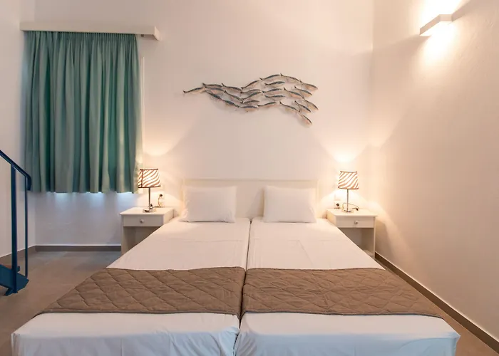 Iris Ξενοδοχείο με διαμερίσματα Σκιάθος Πόλη