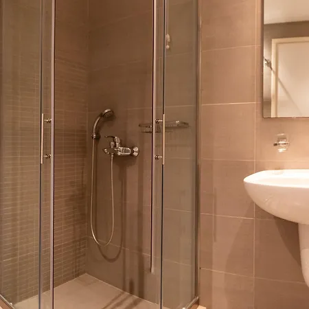 شقة فندقية Iris 4*