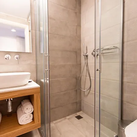 Iris 4*