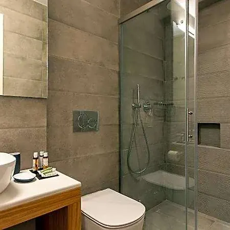 Iris Aparthotel Skiathos Town