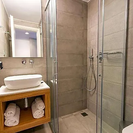 Apart-hotel Iris 4*