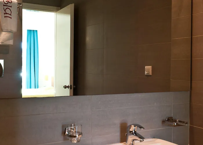 Iris 스키아토스 타운