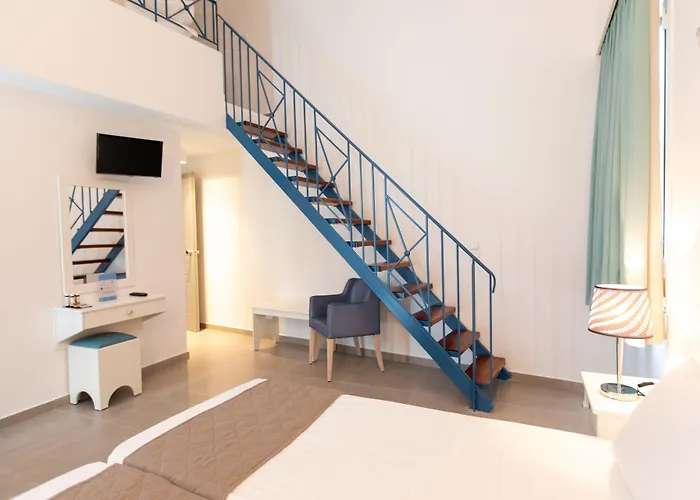 Iris 스키아토스 타운