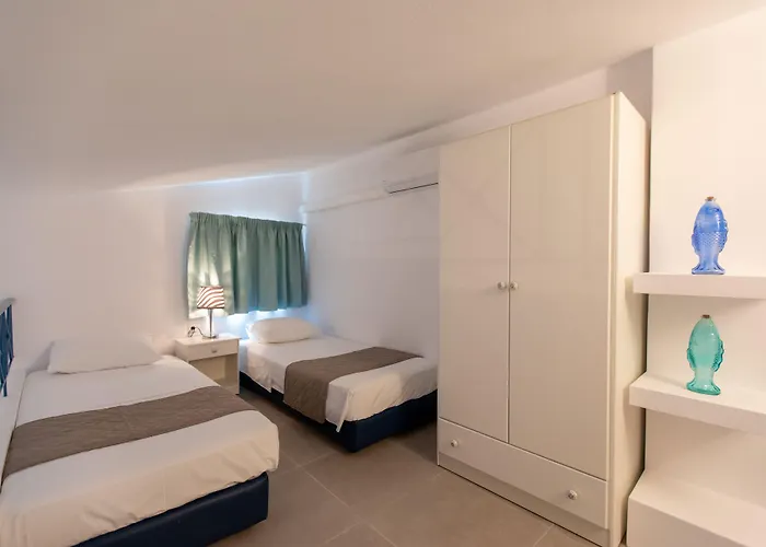 Iris 스키아토스 타운